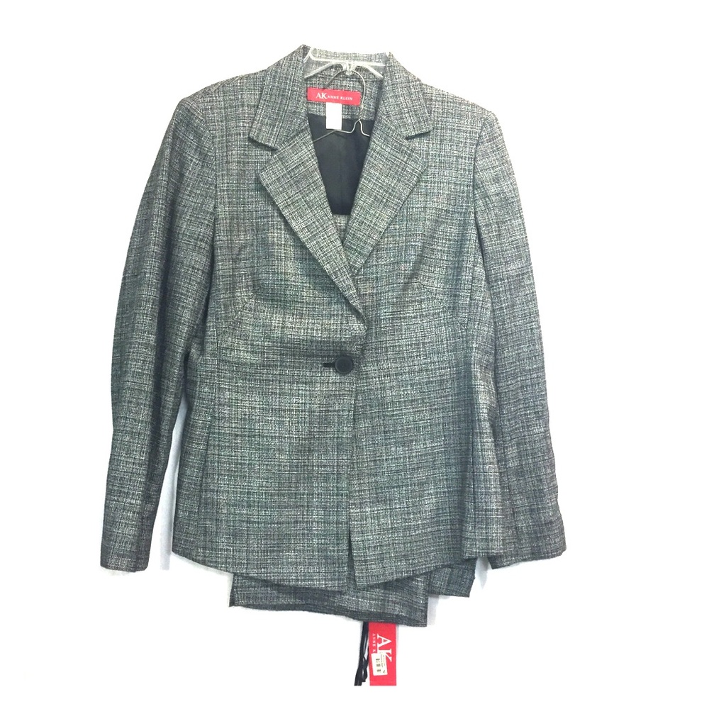 🥳SOLD!!!ANNE KLEIN 2-piece suit Size 12 Grey Blac